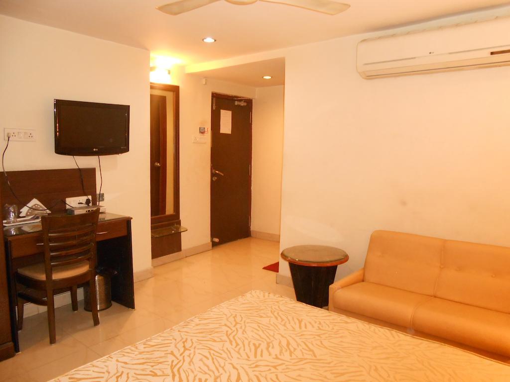 Hotel Flavours Kolkata